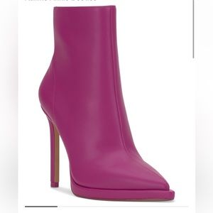 Jessica Simpson Ankle Booties 💓